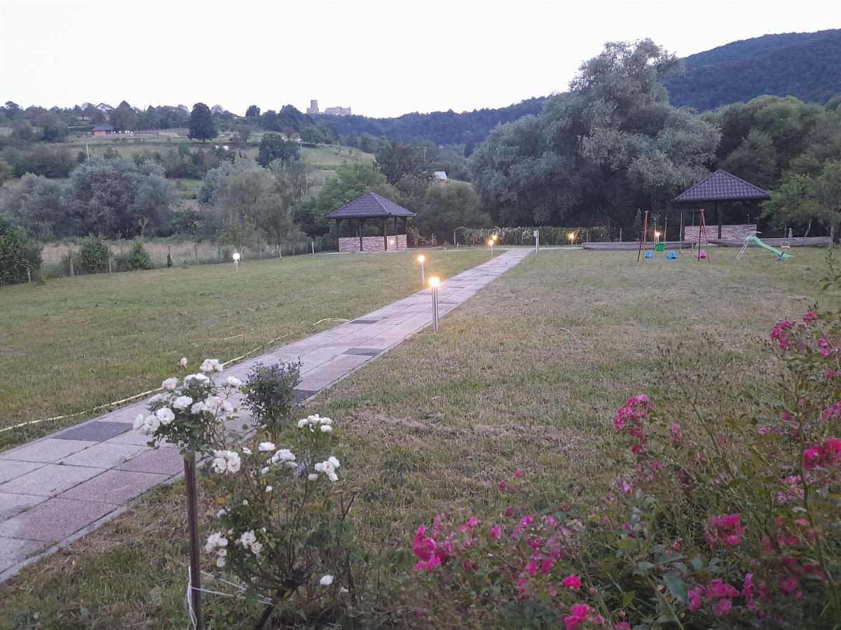 River Bank Apartments & Castle View Bihać エクステリア 写真